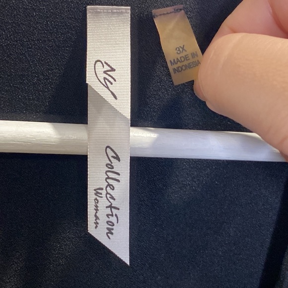 Sleeveless Cardigan 🖤 - Picture 2 of 7